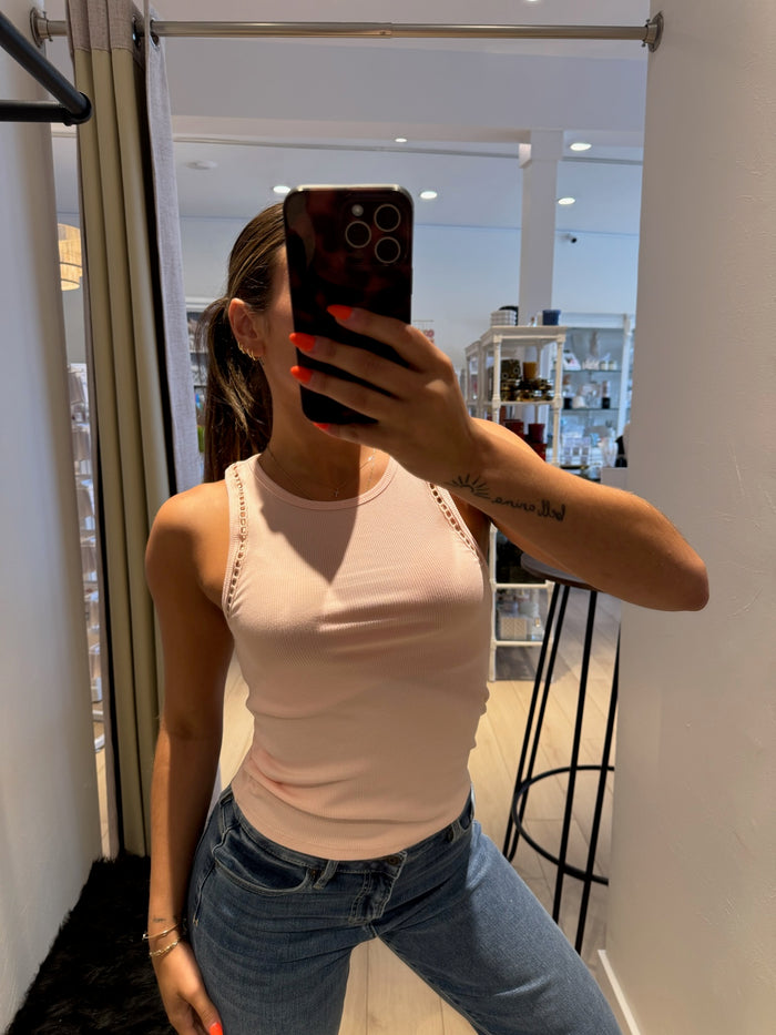 Boa Rib Tank