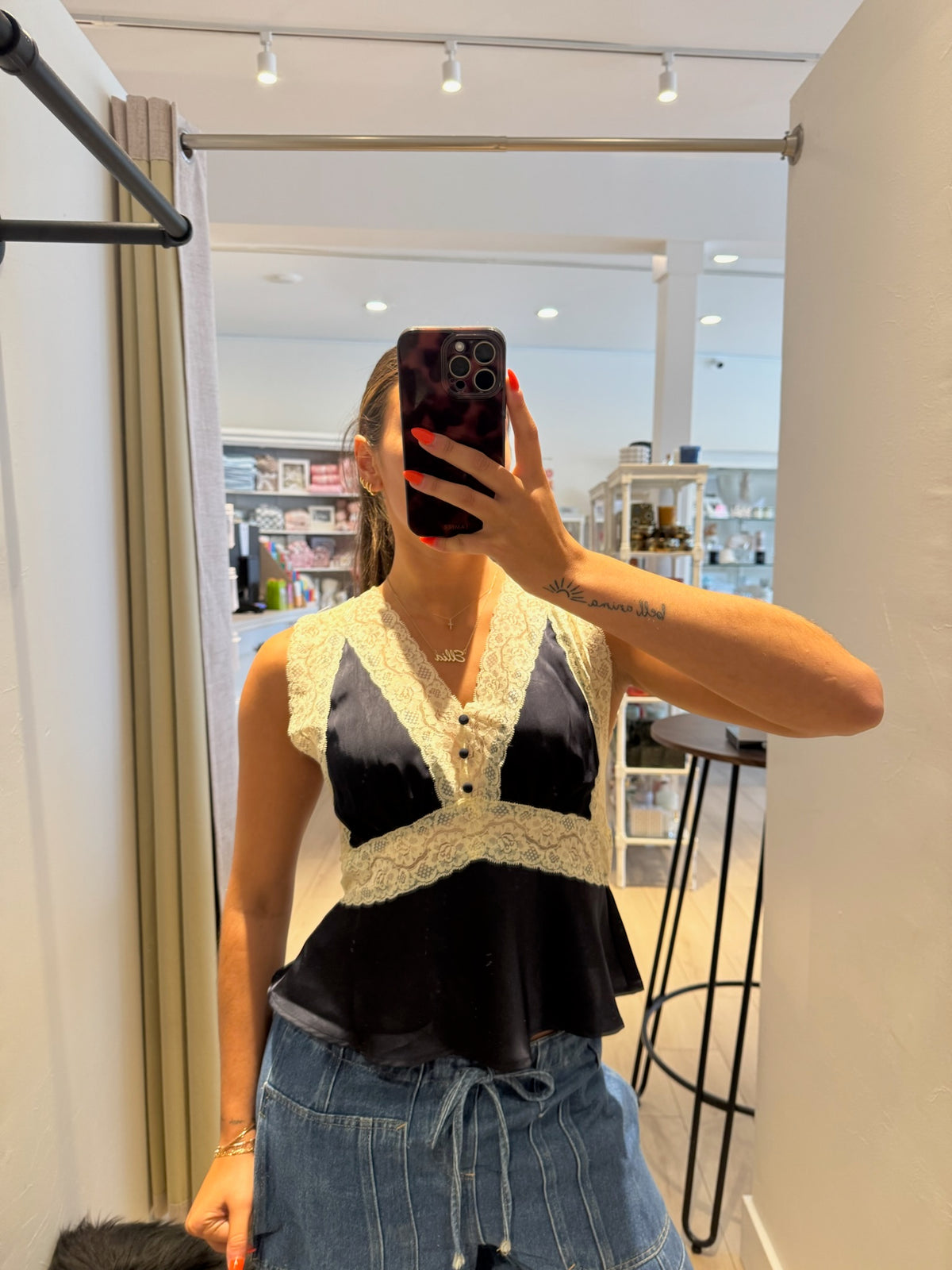 Elinor Top