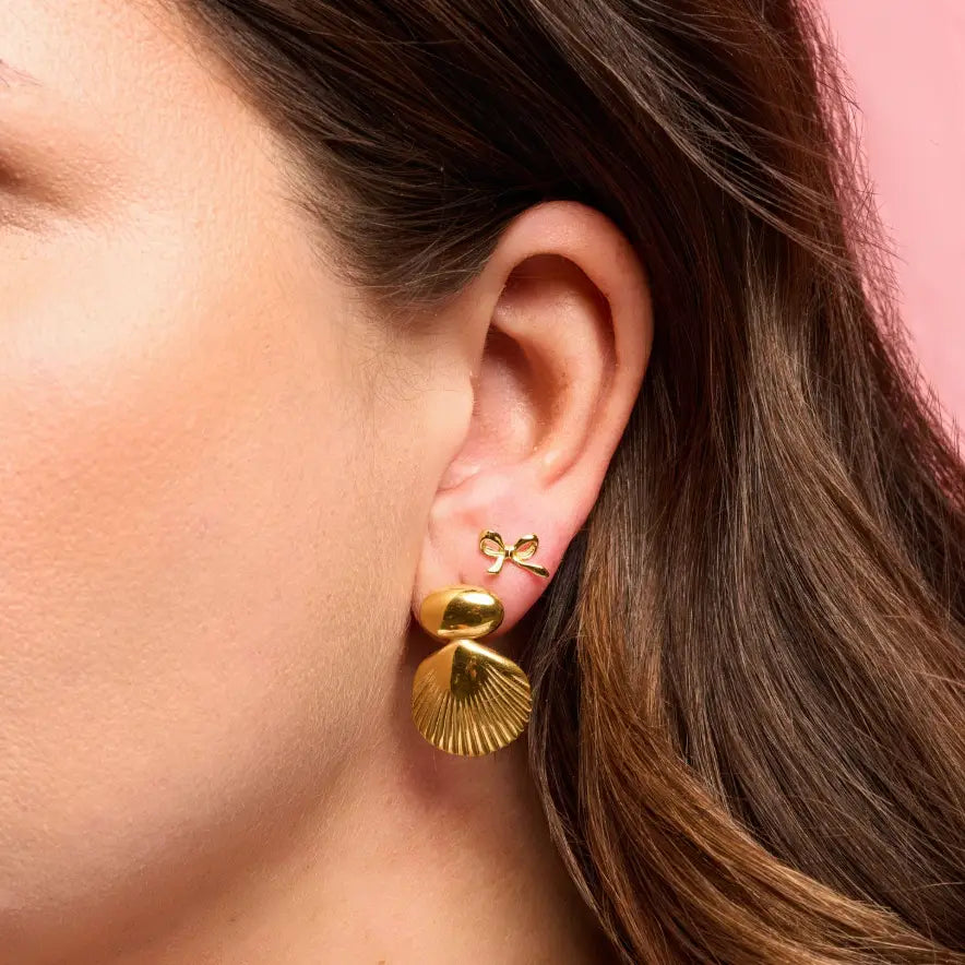 Shelly Chunky Shell Earrings