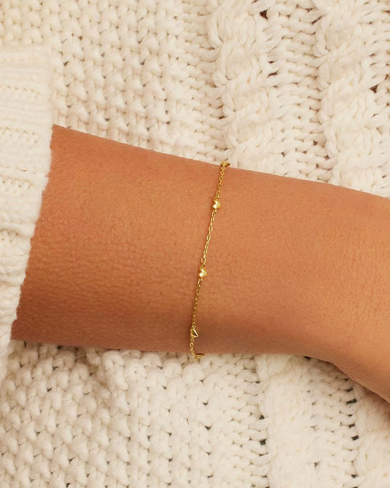 Amour Bracelet in Gold