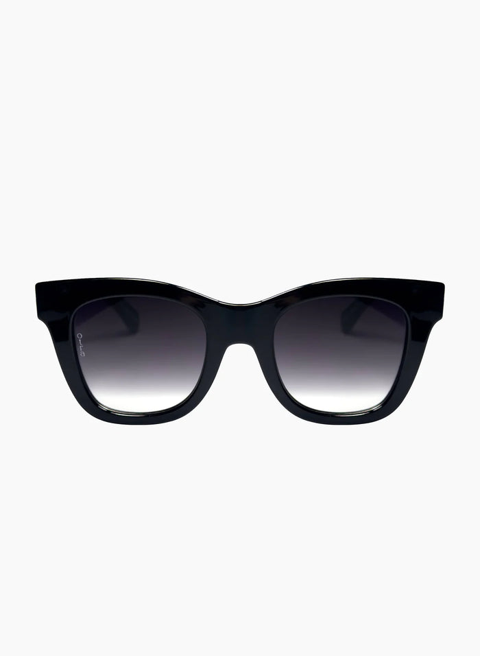 Cece Black Smoke Fade Sunglasses