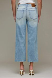 Ella Light Wash Cropped Jean