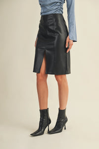 Seamed Pencil Skirt