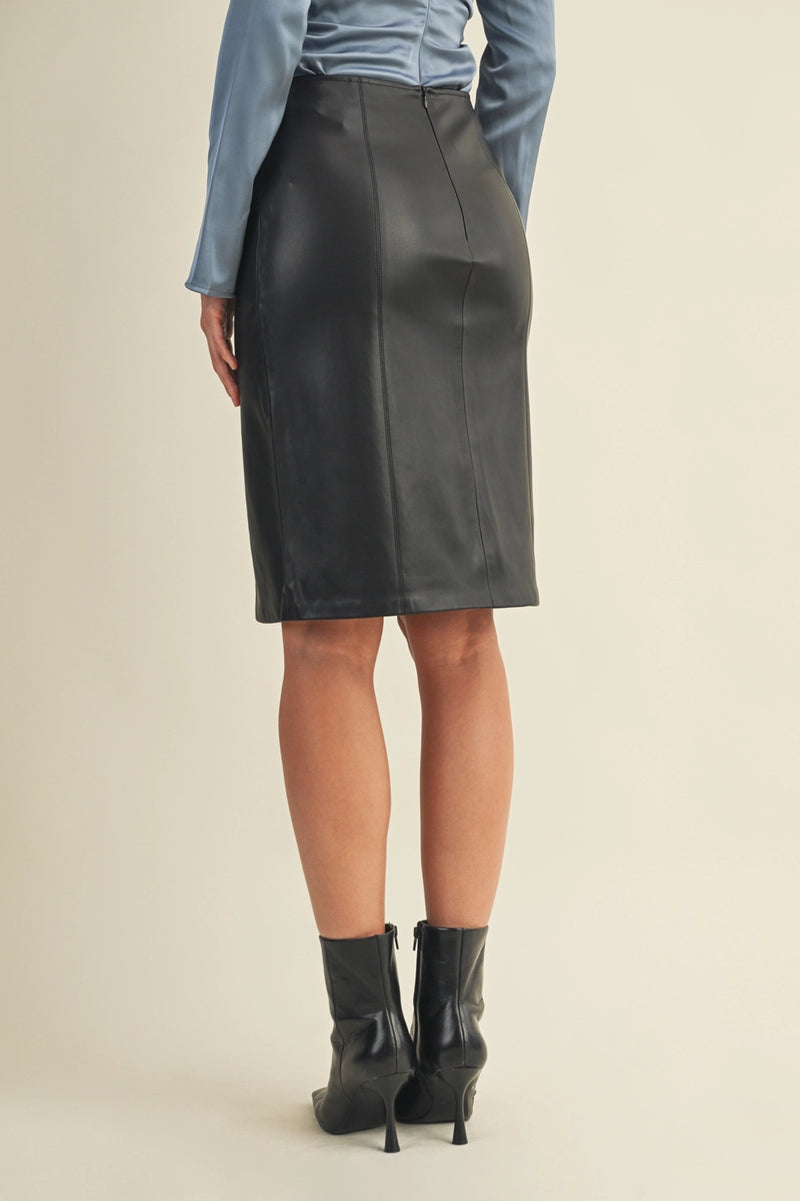 Seamed Pencil Skirt