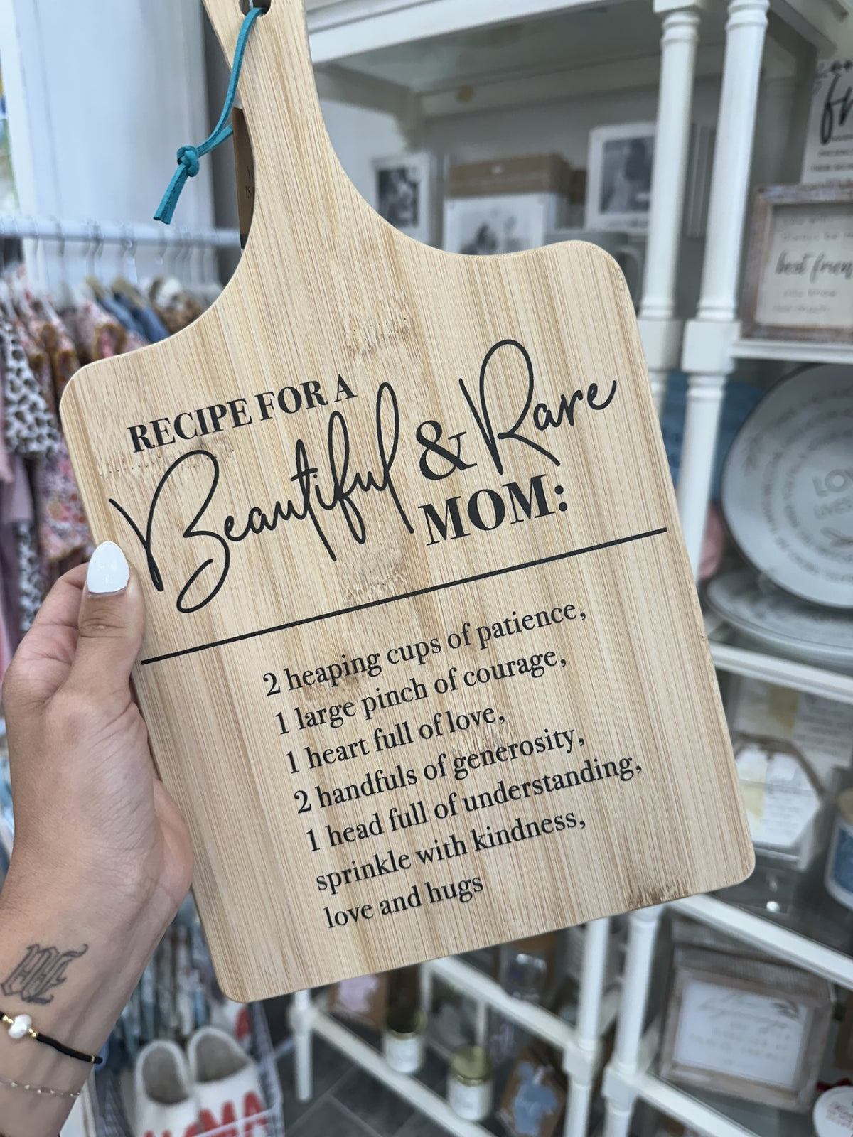 Beautiful & Rare "Mom" Cutting Board